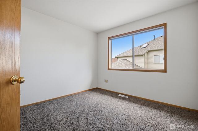 18710 139th Way SE, Renton, WA 98058