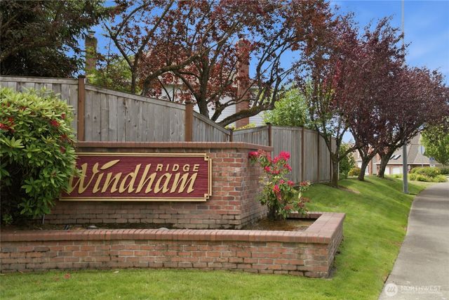 18710 139th Way SE, Renton, WA 98058