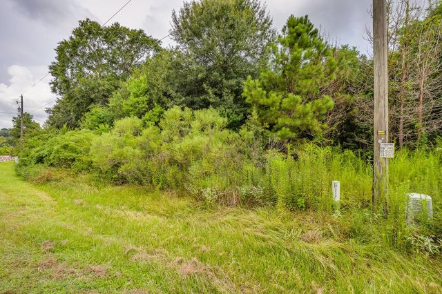 505 County Road 3416, Cleveland, TX 77327