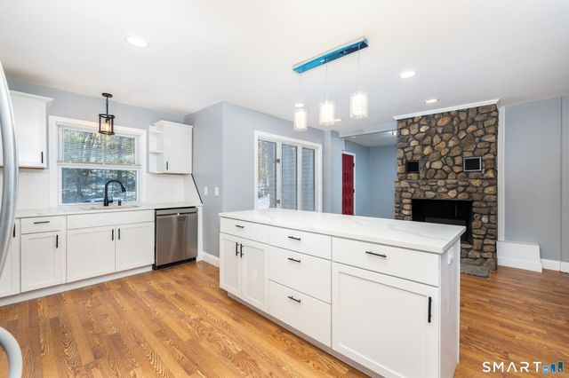 77R Old Stagecoach Road, Granby, CT 06035