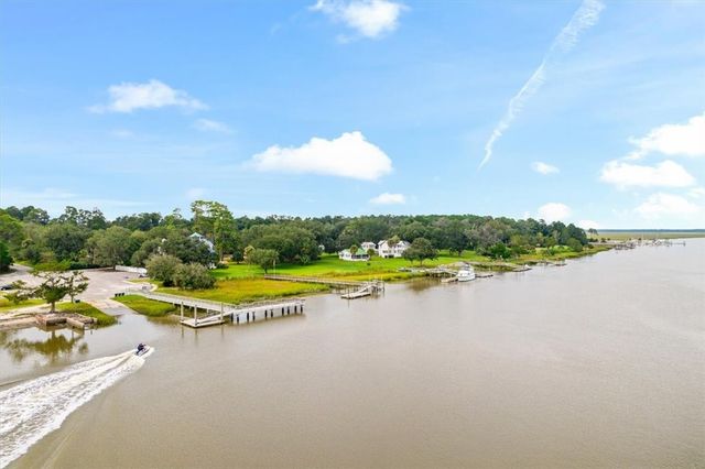 4787 Sunbury Road, Midway, GA 31320