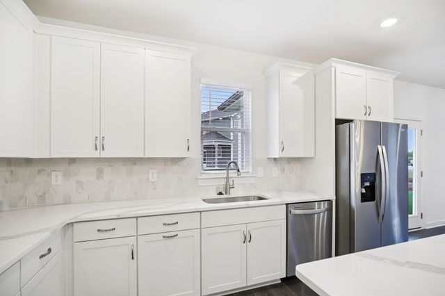 7625 Chapin Dr, Murfreesboro, TN 37129