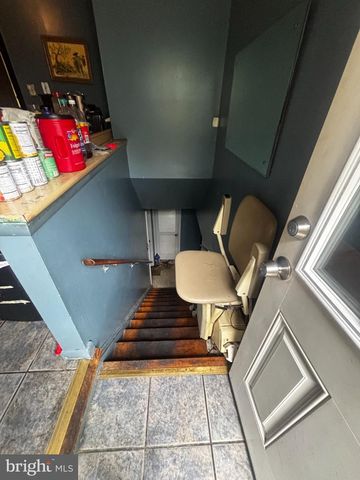 4037 S CAPITOL ST SE, Washington, DC 20032