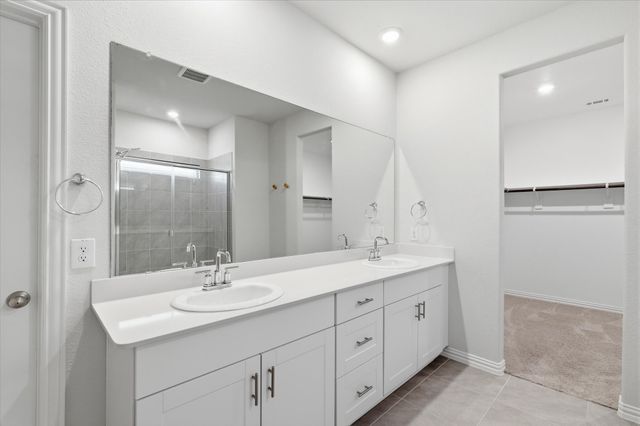 233 Luna Lane, Lake Dallas, TX 75065