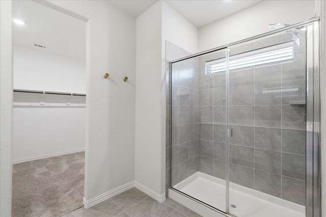 233 Luna Lane, Lake Dallas, TX 75065