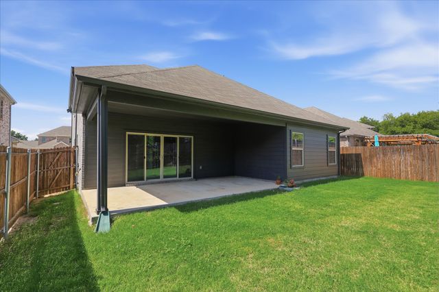 233 Luna Lane, Lake Dallas, TX 75065