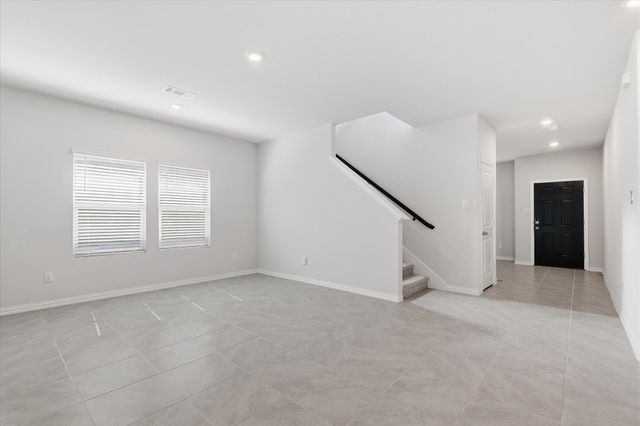 233 Luna Lane, Lake Dallas, TX 75065