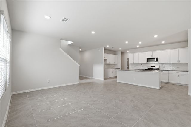 233 Luna Lane, Lake Dallas, TX 75065