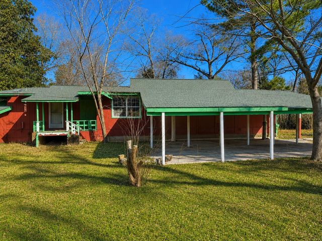 24532 Tyrone, Hempstead, TX 77445