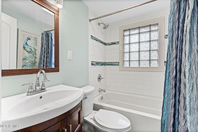 5948 Whiteford Road, Sylvania, OH 43560