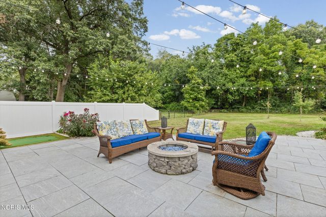 5948 Whiteford Road, Sylvania, OH 43560