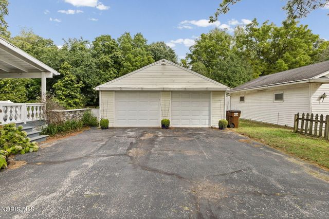 5948 Whiteford Road, Sylvania, OH 43560