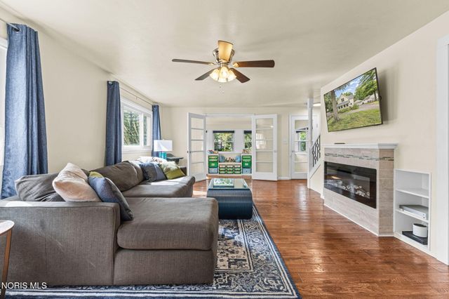 5948 Whiteford Road, Sylvania, OH 43560