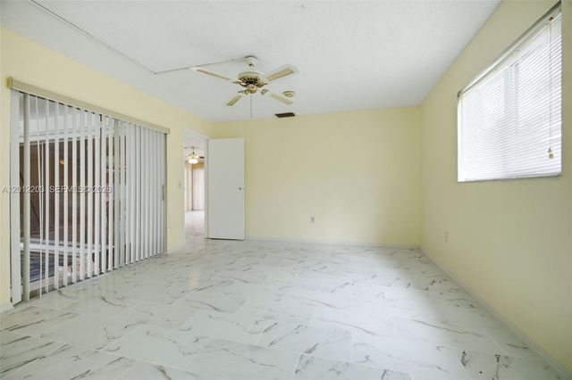 920 NW 92nd Ave, Pembroke Pines, FL 33024