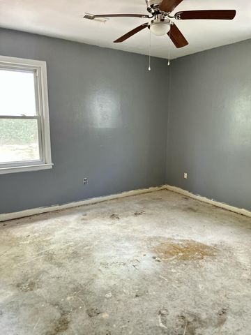 7601 Ireland Drive, North Charleston, SC 29420