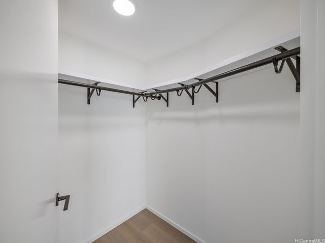 1000 Auahi Street 2904, Honolulu, HI 96814