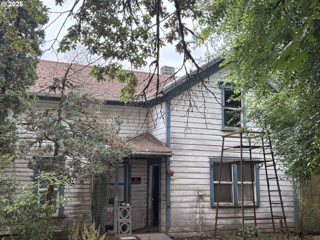 4236 Se WHITESON Rd, Amity, OR 97101