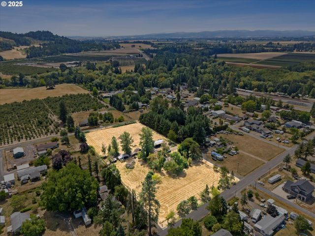 4236 Se WHITESON Rd, Amity, OR 97101