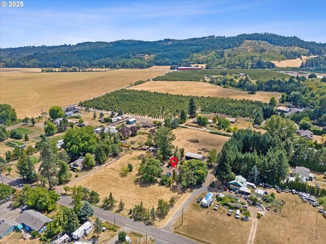 4236 Se WHITESON Rd, Amity, OR 97101