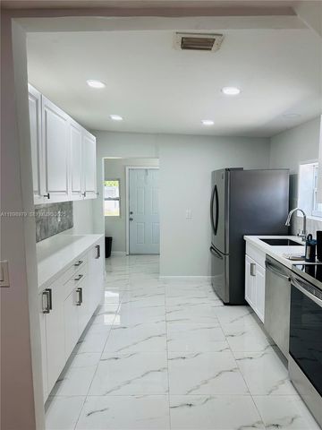 17926 SW 104th Avenue, Miami, FL 33157