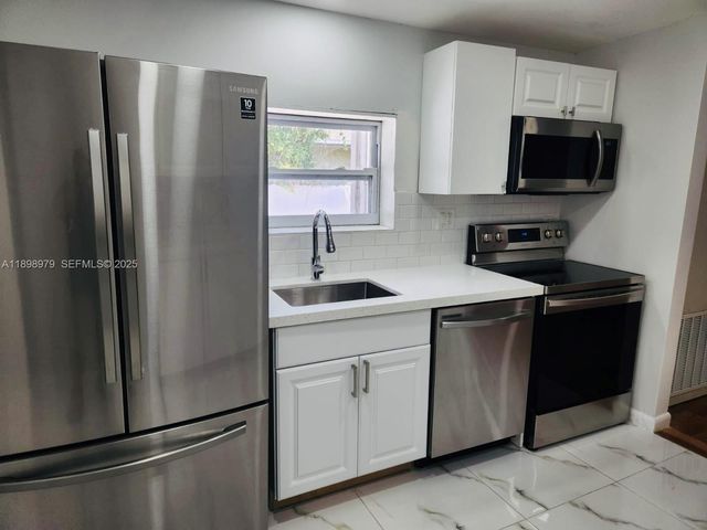 17926 SW 104th Avenue, Miami, FL 33157