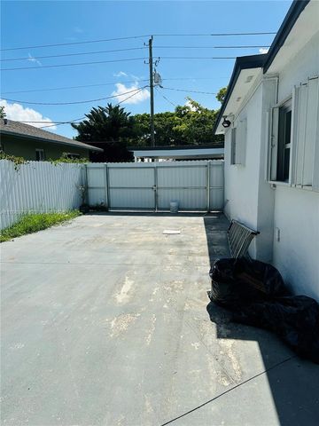 17926 SW 104th Avenue, Miami, FL 33157
