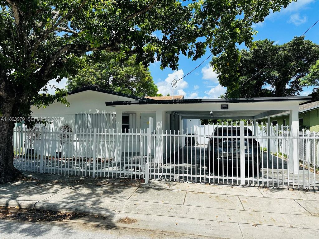 17926 SW 104th Avenue, Miami, FL 33157