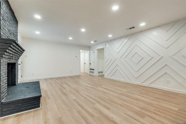 5323 Blaney Way, Dallas, TX 75227
