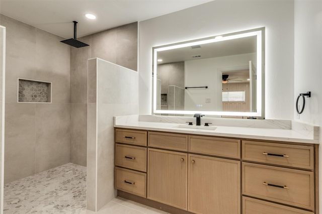 5323 Blaney Way, Dallas, TX 75227