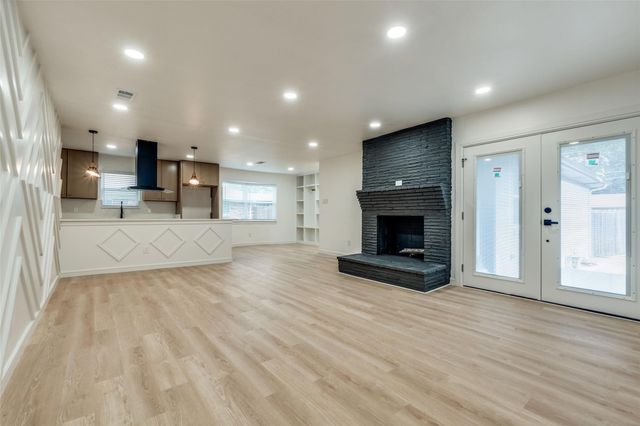 5323 Blaney Way, Dallas, TX 75227