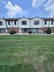 786 GREENWOOD Road, Northbrook, IL 60062