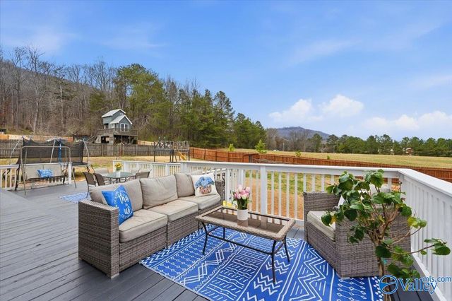 107 Tessie Drive, Owens Cross Roads, AL 35763