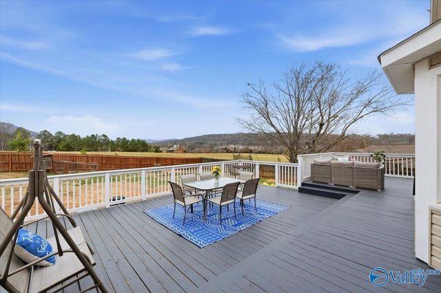 107 Tessie Drive, Owens Cross Roads, AL 35763