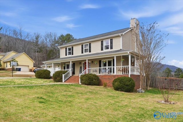 107 Tessie Drive, Owens Cross Roads, AL 35763