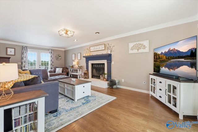 107 Tessie Drive, Owens Cross Roads, AL 35763