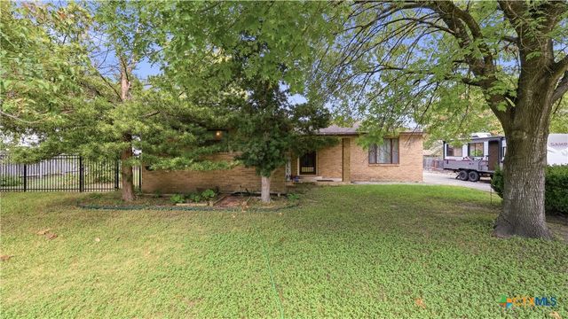 2246 Gruene Road, New Braunfels, TX 78130