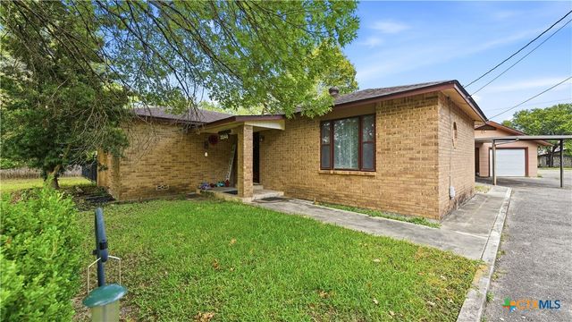 2246 Gruene Road, New Braunfels, TX 78130