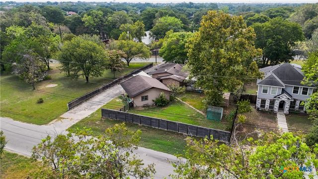 2246 Gruene Road, New Braunfels, TX 78130
