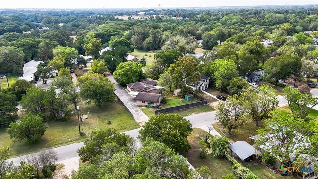 2246 Gruene Road, New Braunfels, TX 78130