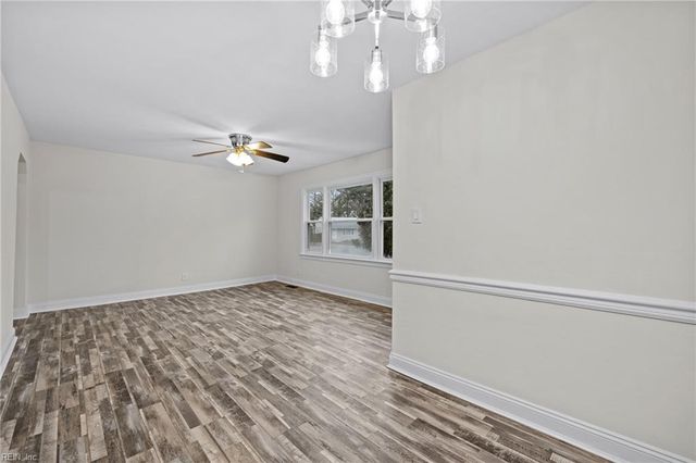 106 Heath LN, Portsmouth, VA 23701