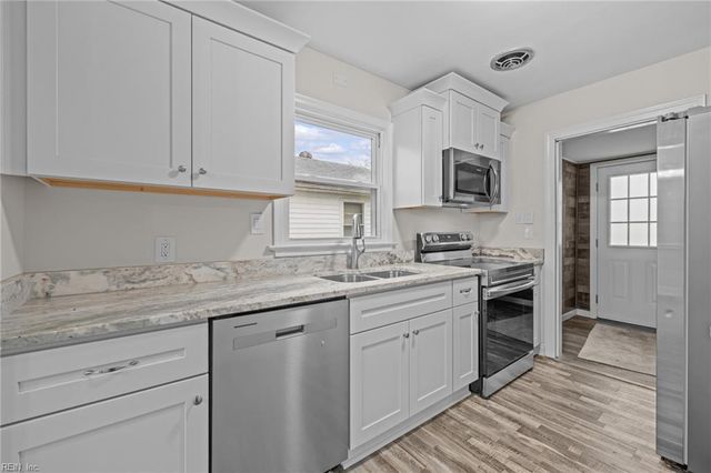 106 Heath LN, Portsmouth, VA 23701