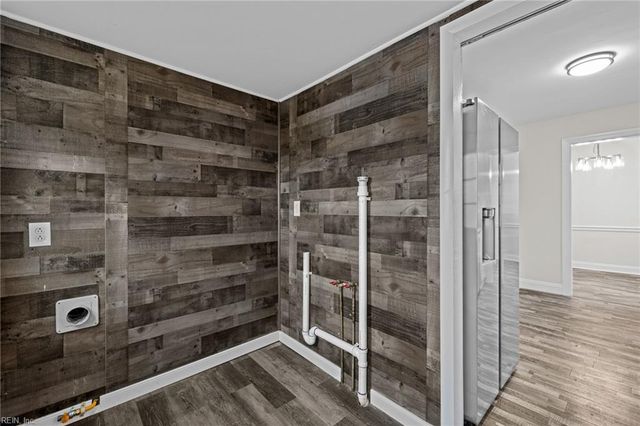 106 Heath LN, Portsmouth, VA 23701