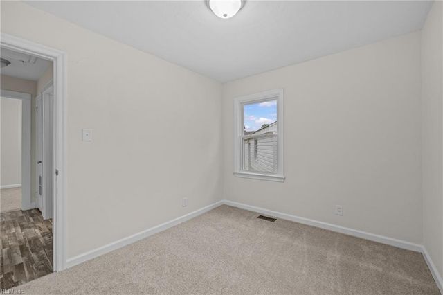 106 Heath LN, Portsmouth, VA 23701