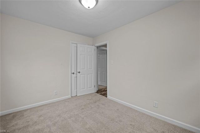 106 Heath LN, Portsmouth, VA 23701