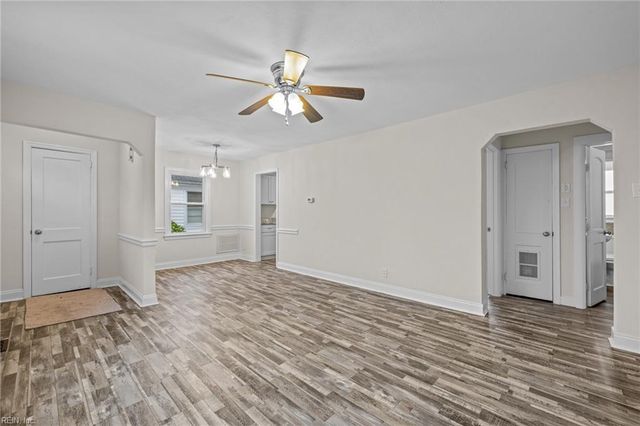 106 Heath LN, Portsmouth, VA 23701