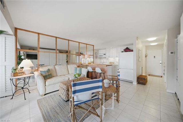 4004 Atlantic Ave Apt CS4, Virginia Beach, VA 23451