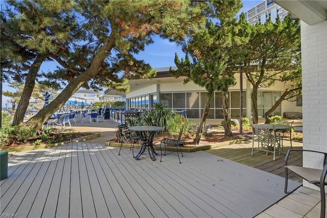 4004 Atlantic Ave Apt CS4, Virginia Beach, VA 23451