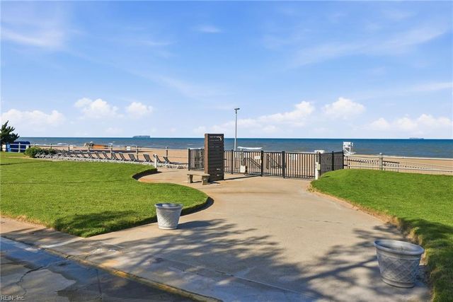 4004 Atlantic Ave Apt CS4, Virginia Beach, VA 23451
