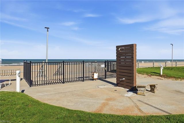 4004 Atlantic Ave Apt CS4, Virginia Beach, VA 23451