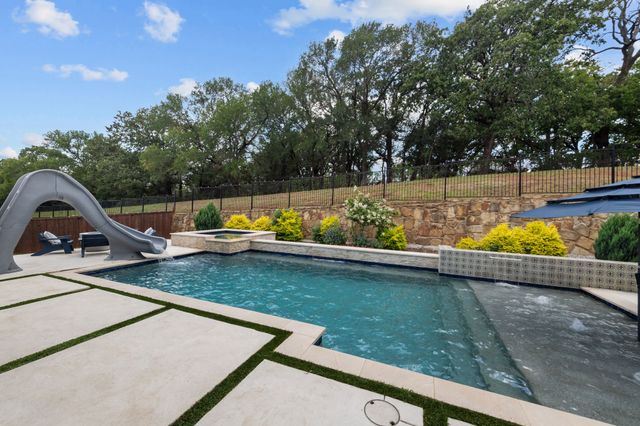 823 Big Sky Way, Argyle, TX 76226